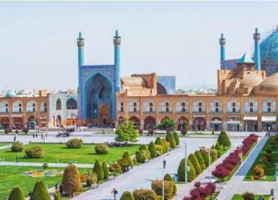 سفر به جاهای تماشای اصفهان و تماشا نصفی از دنیا