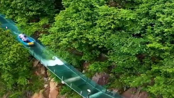 سرسره بازی با طعم ترس و لذت