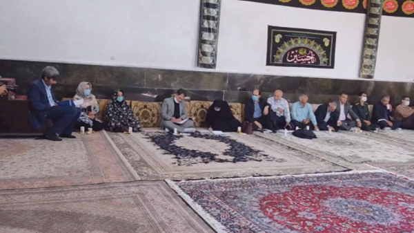 برپایی میز خدمت در تعدادی از روستا های طارم سفلی برپایی میز خدمت در تعدادی از روستا های طارم سفلی