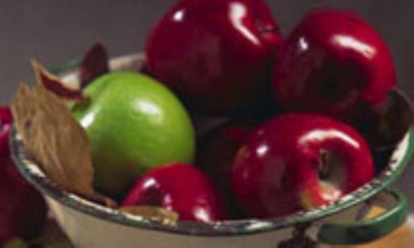 چرا برخی میوه ها برق می زنند؟