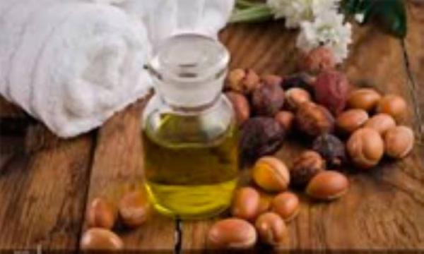 فواید استفاده از روغن آرگان برای درمان پسوریازیس فواید استفاده از روغن آرگان برای درمان پسوریازیس