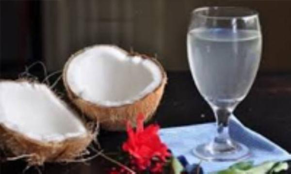 آیا آب نارگیل برای مبتلایان به دیابت مفید است؟