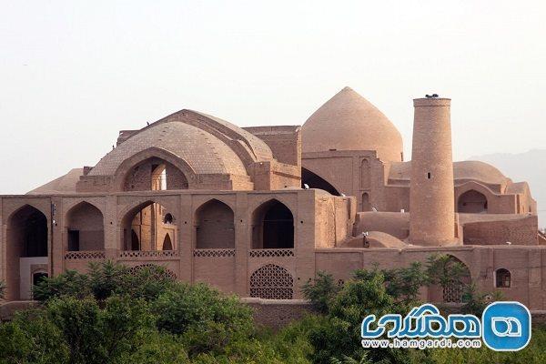 80 محوطه باستانی در اردستان نیازمند کاوش هستند
