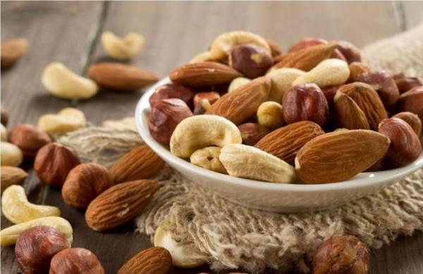 آیا میدانستید بهتر است آجیل را قبل از خوردن بخیسانید؟ آیا میدانستید بهتر است آجیل را قبل از خوردن بخیسانید؟