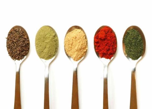 آشنایی با ادویه های ضدسرطان آشنایی با ادویه های ضدسرطان