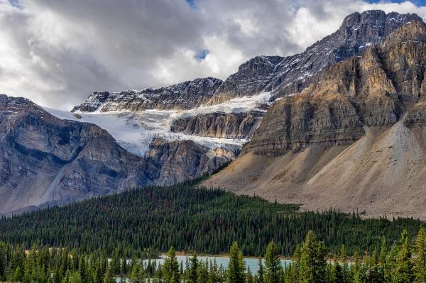 جاذبه های کوهنوردی در کانادا: بهترین مکان ها برای تجربه طبیعت زیبا