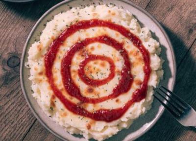 طرز تهیه سیب زمینی با پنیر موزارلا، کشدار و خوشمزه طرز تهیه سیب زمینی با پنیر موزارلا، کشدار و خوشمزه